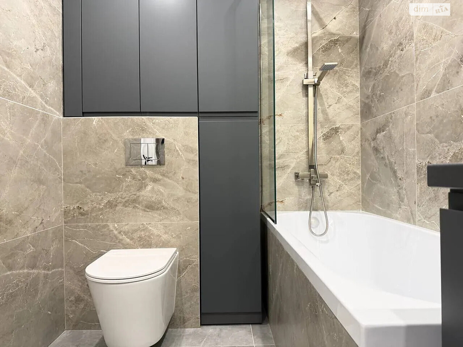 Продажа однокомнатной квартиры в Ивано-Франковске, на ул. Левицкого Романа 4, район Набережная фото 1 Продажа однокомнатной квартиры в Ивано-Франковске, на ул. Левицкого Романа 4, район Набережная фото 1