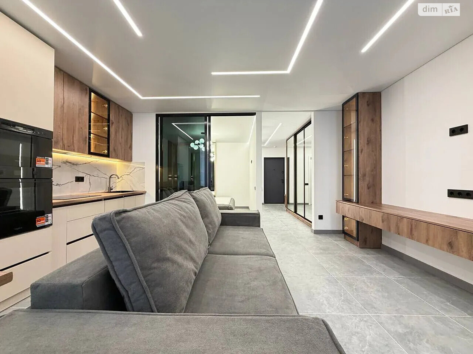 Продажа однокомнатной квартиры в Ивано-Франковске, на ул. Левицкого Романа 4, район Набережная фото 1 Продажа однокомнатной квартиры в Ивано-Франковске, на ул. Левицкого Романа 4, район Набережная фото 1