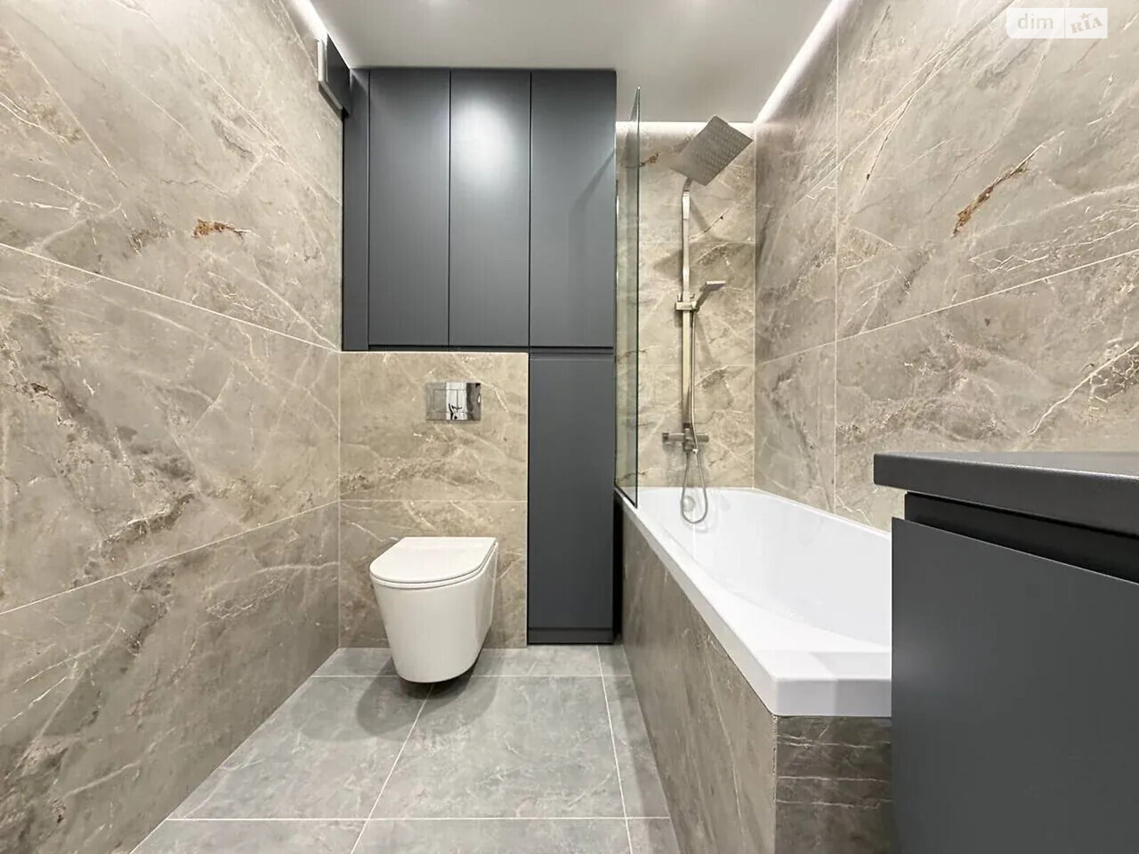 Продажа однокомнатной квартиры в Ивано-Франковске, на ул. Левицкого Романа 4, район Набережная фото 1 Продажа однокомнатной квартиры в Ивано-Франковске, на ул. Левицкого Романа 4, район Набережная фото 1