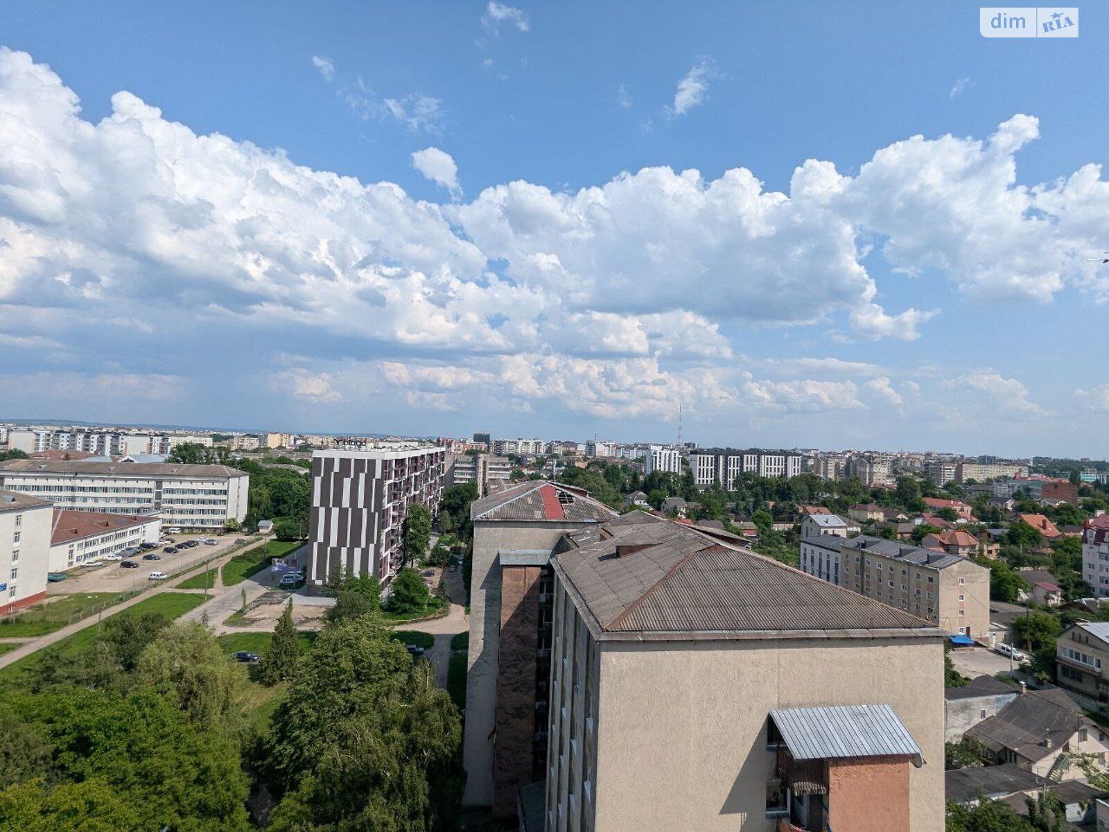 Продажа двухкомнатной квартиры в Ивано-Франковске, на ул. Набережная имени Василия Стефаника 32, район Набережная фото 1 Продажа двухкомнатной квартиры в Ивано-Франковске, на ул. Набережная имени Василия Стефаника 32, район Набережная фото 1