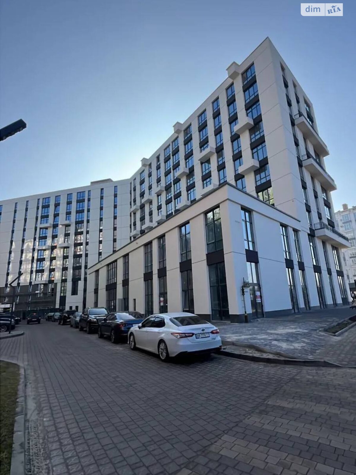 Продажа двухкомнатной квартиры в Ивано-Франковске, на ул. Приозерная 30, район Набережная фото 1 Продажа двухкомнатной квартиры в Ивано-Франковске, на ул. Приозерная 30, район Набережная фото 1