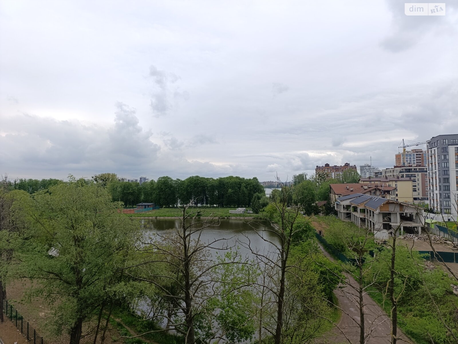 Продаж двокімнатної квартири в Івано-Франківську, на вул. Приозерна 21, кв. 27, район Набережна фото 1 Продаж двокімнатної квартири в Івано-Франківську, на вул. Приозерна 21, кв. 27, район Набережна фото 1