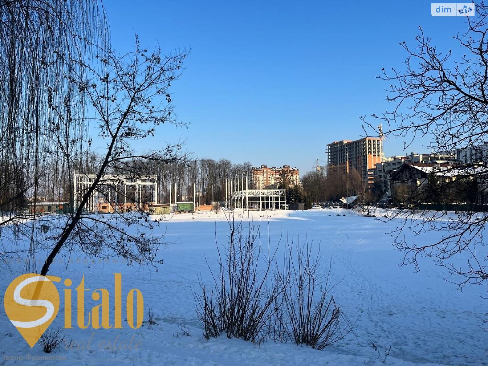 Продажа трехкомнатной квартиры в Ивано-Франковске, на ул. Приозерная 28, район Набережная фото 1 Продажа трехкомнатной квартиры в Ивано-Франковске, на ул. Приозерная 28, район Набережная фото 1