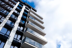 Продажа однокомнатной квартиры в Ивано-Франковске, на ул. Левицкого Романа 4, район Набережная фото 2