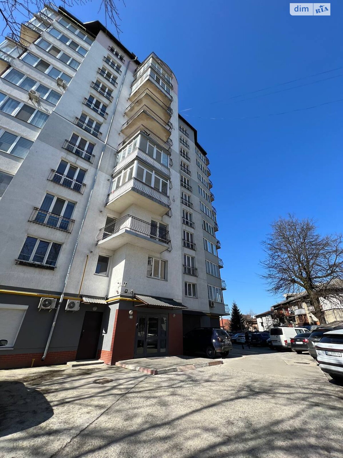 Продажа трехкомнатной квартиры в Ивано-Франковске, на ул. Национальной Гвардии, фото 1 Продажа трехкомнатной квартиры в Ивано-Франковске, на ул. Национальной Гвардии, фото 1
