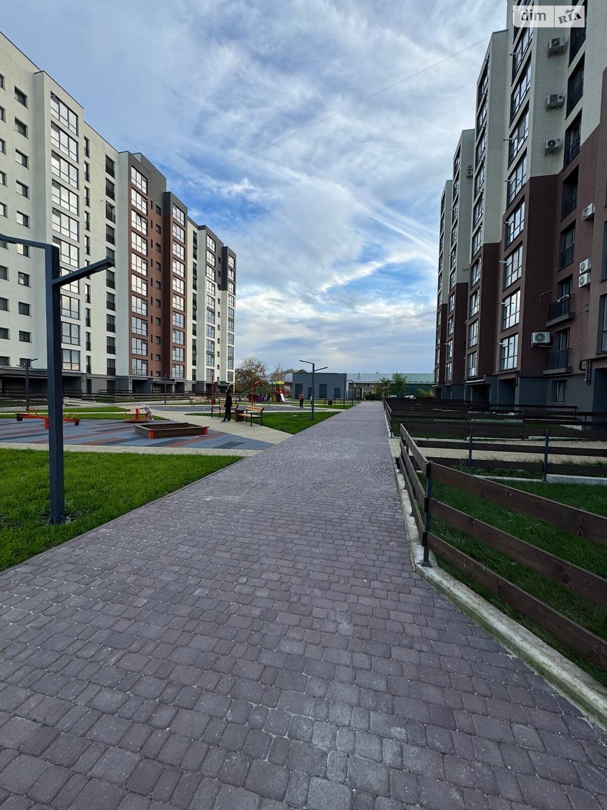 Продаж однокімнатної квартири в Івано-Франківську, на вул. Ребета Л. 10Д, район Опришівці фото 1 Продаж однокімнатної квартири в Івано-Франківську, на вул. Ребета Л. 10Д, район Опришівці фото 1