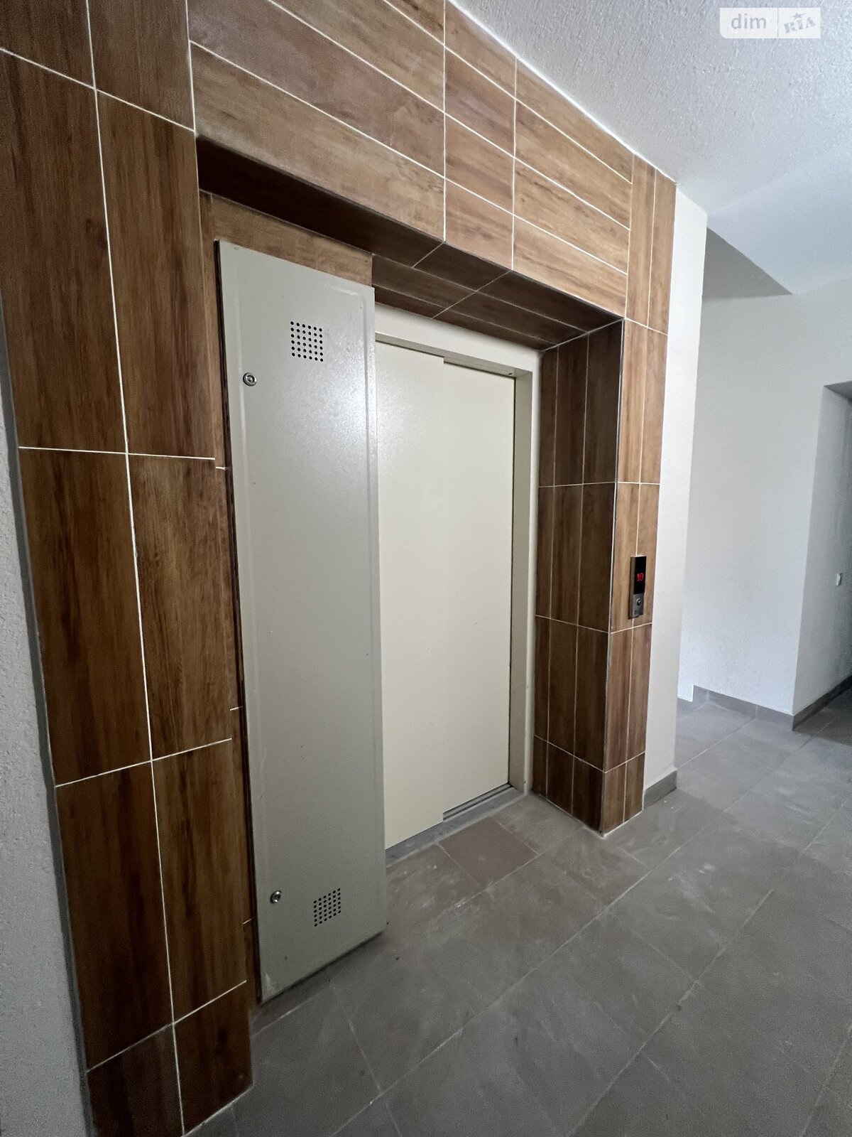 Продажа трехкомнатной квартиры в Ивано-Франковске, на ул. Ребета Л. 10Д, район Опришовцы фото 1 Продажа трехкомнатной квартиры в Ивано-Франковске, на ул. Ребета Л. 10Д, район Опришовцы фото 1