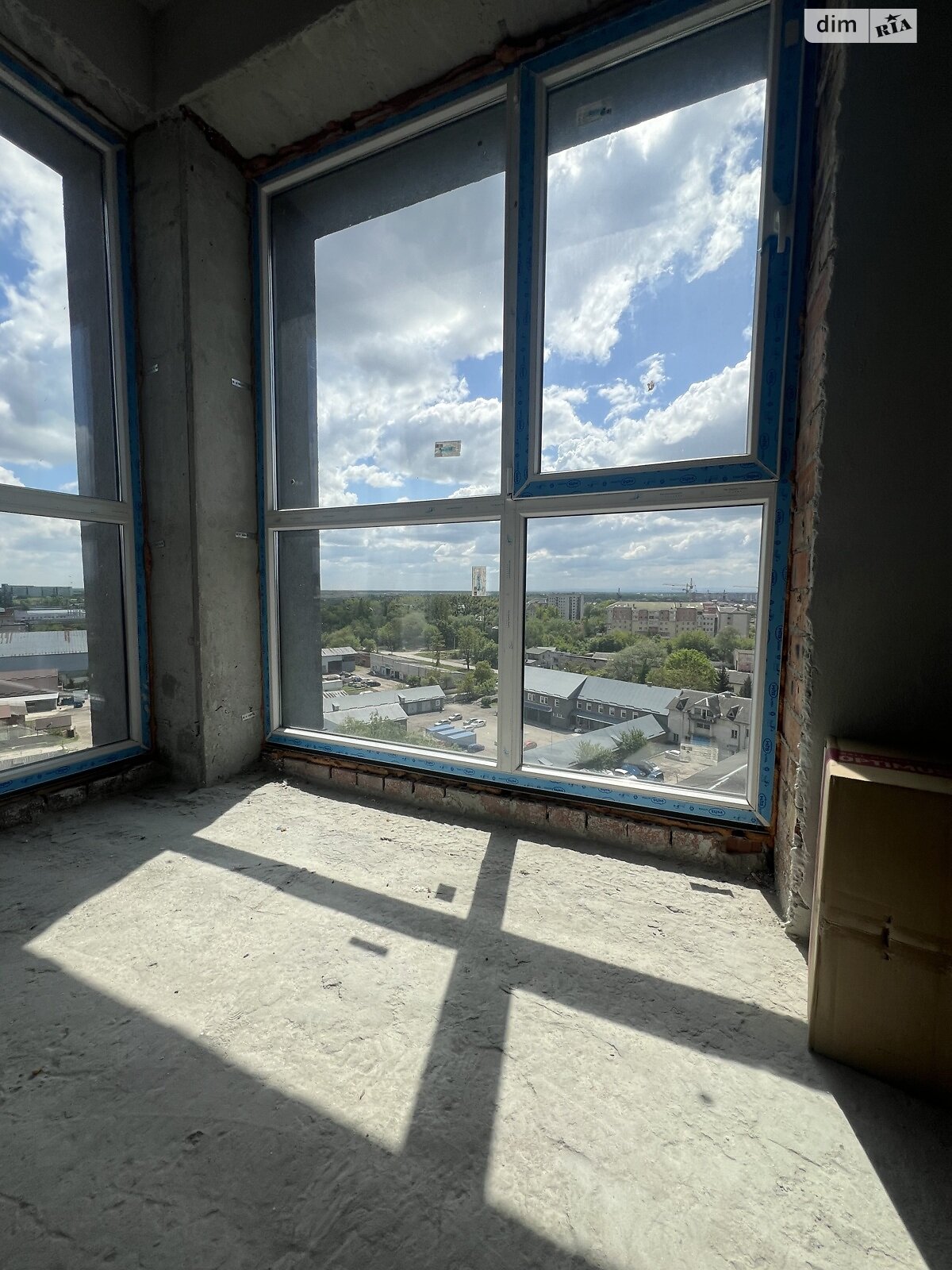 Продажа трехкомнатной квартиры в Ивано-Франковске, на ул. Ребета Л. 10Д, район Опришовцы фото 1 Продажа трехкомнатной квартиры в Ивано-Франковске, на ул. Ребета Л. 10Д, район Опришовцы фото 1