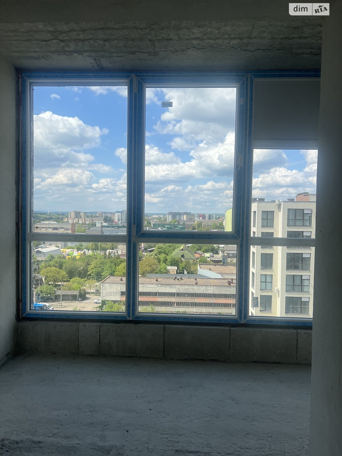 Продажа трехкомнатной квартиры в Ивано-Франковске, на ул. Ребета Л. 10Д, район Опришовцы фото 1 Продажа трехкомнатной квартиры в Ивано-Франковске, на ул. Ребета Л. 10Д, район Опришовцы фото 1