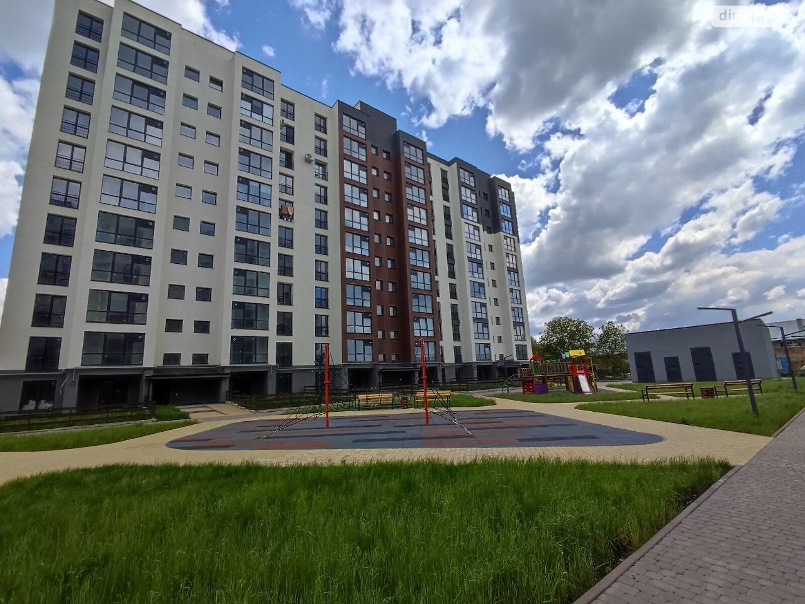 Продажа однокомнатной квартиры в Ивано-Франковске, на ул. Ребета Л. 10Д, район Опришовцы фото 1 Продажа однокомнатной квартиры в Ивано-Франковске, на ул. Ребета Л. 10Д, район Опришовцы фото 1