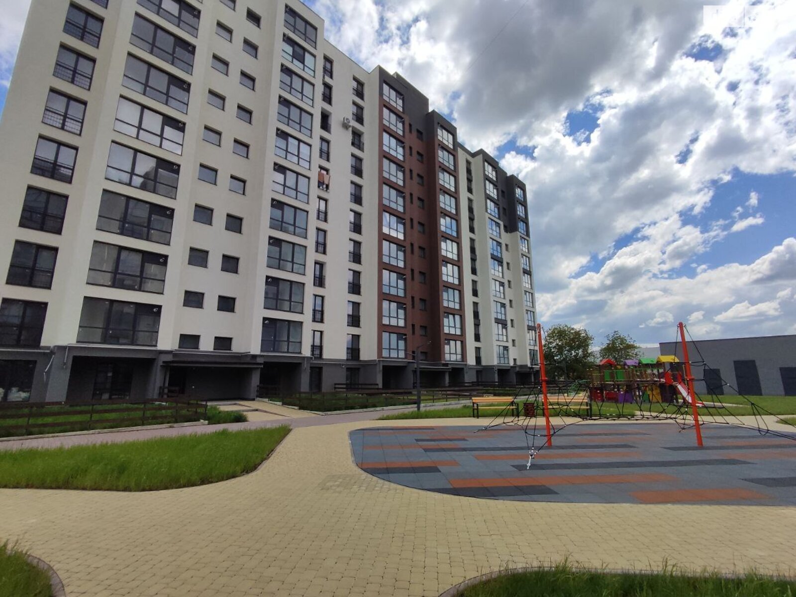 Продажа однокомнатной квартиры в Ивано-Франковске, на ул. Ребета Л. 10Д, район Опришовцы фото 1 Продажа однокомнатной квартиры в Ивано-Франковске, на ул. Ребета Л. 10Д, район Опришовцы фото 1