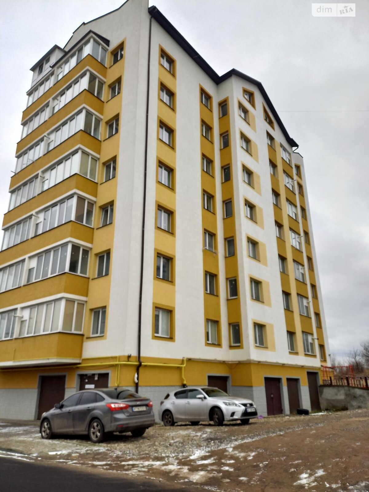 Продажа трехкомнатной квартиры в Ивано-Франковске, на ул. Демьянов Лаз, район Пасечная фото 1 Продажа трехкомнатной квартиры в Ивано-Франковске, на ул. Демьянов Лаз, район Пасечная фото 1