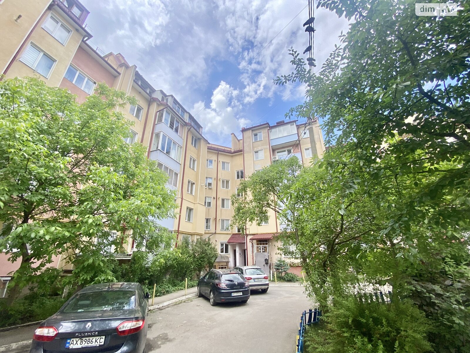 Продажа трехкомнатной квартиры в Ивано-Франковске, на ул. Федьковича 7А, район Пасечная фото 1 Продажа трехкомнатной квартиры в Ивано-Франковске, на ул. Федьковича 7А, район Пасечная фото 1