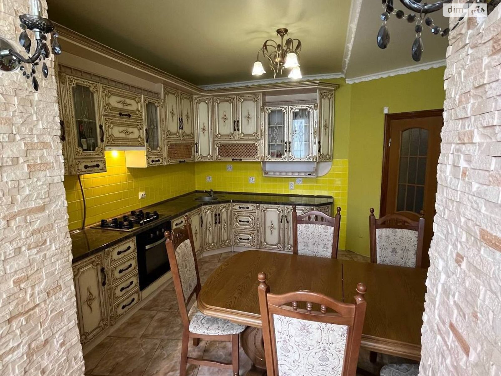 Продаж трикімнатної квартири в Івано-Франківську, на вул. Федьковича 112Б, район Пасічна фото 1 Продаж трикімнатної квартири в Івано-Франківську, на вул. Федьковича 112Б, район Пасічна фото 1