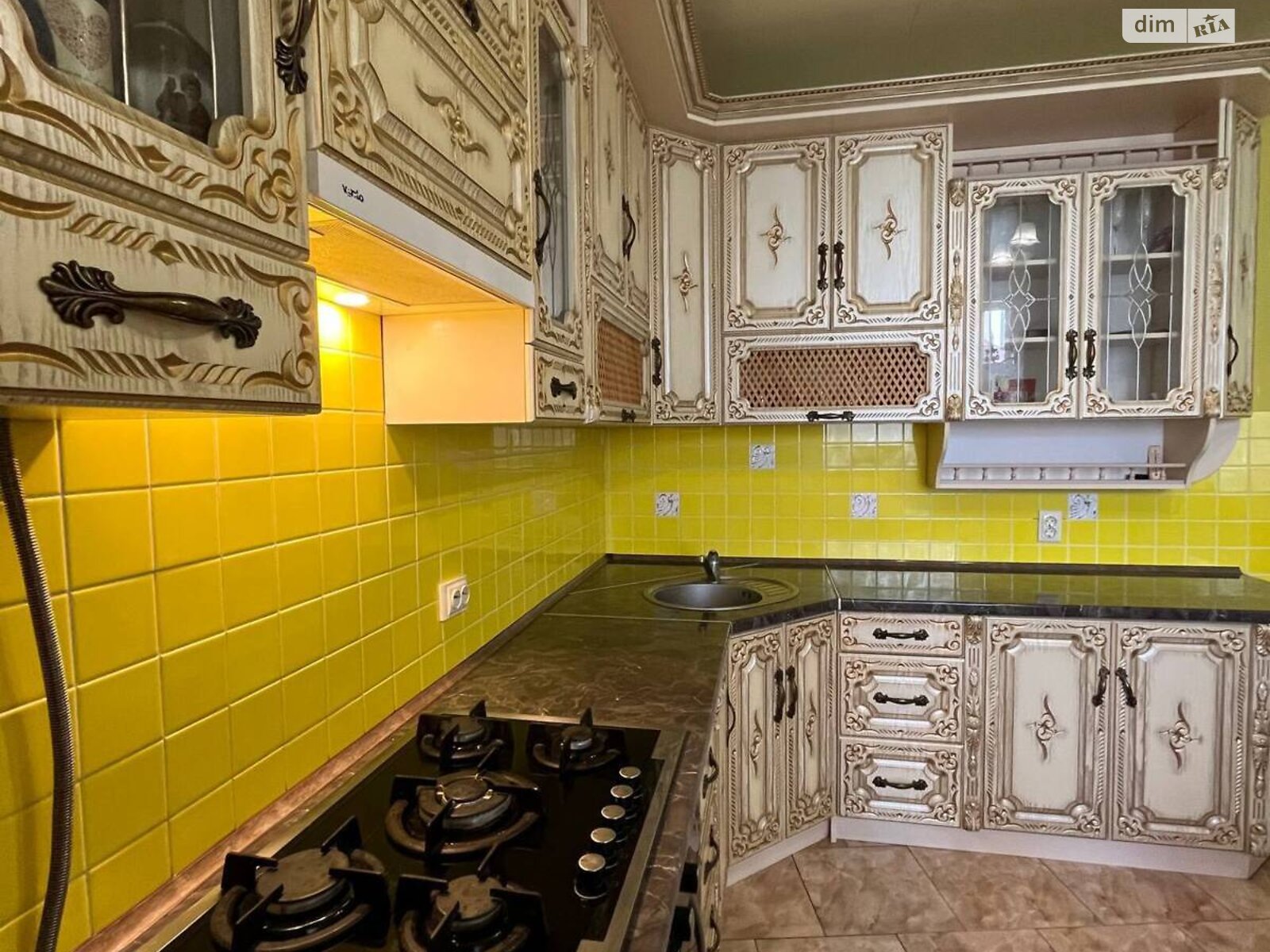 Продаж трикімнатної квартири в Івано-Франківську, на вул. Федьковича 112Б, район Пасічна фото 1 Продаж трикімнатної квартири в Івано-Франківську, на вул. Федьковича 112Б, район Пасічна фото 1