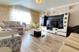 Продаж трикімнатної квартири в Івано-Франківську, на вул. Галицька, район Пасічна фото 2