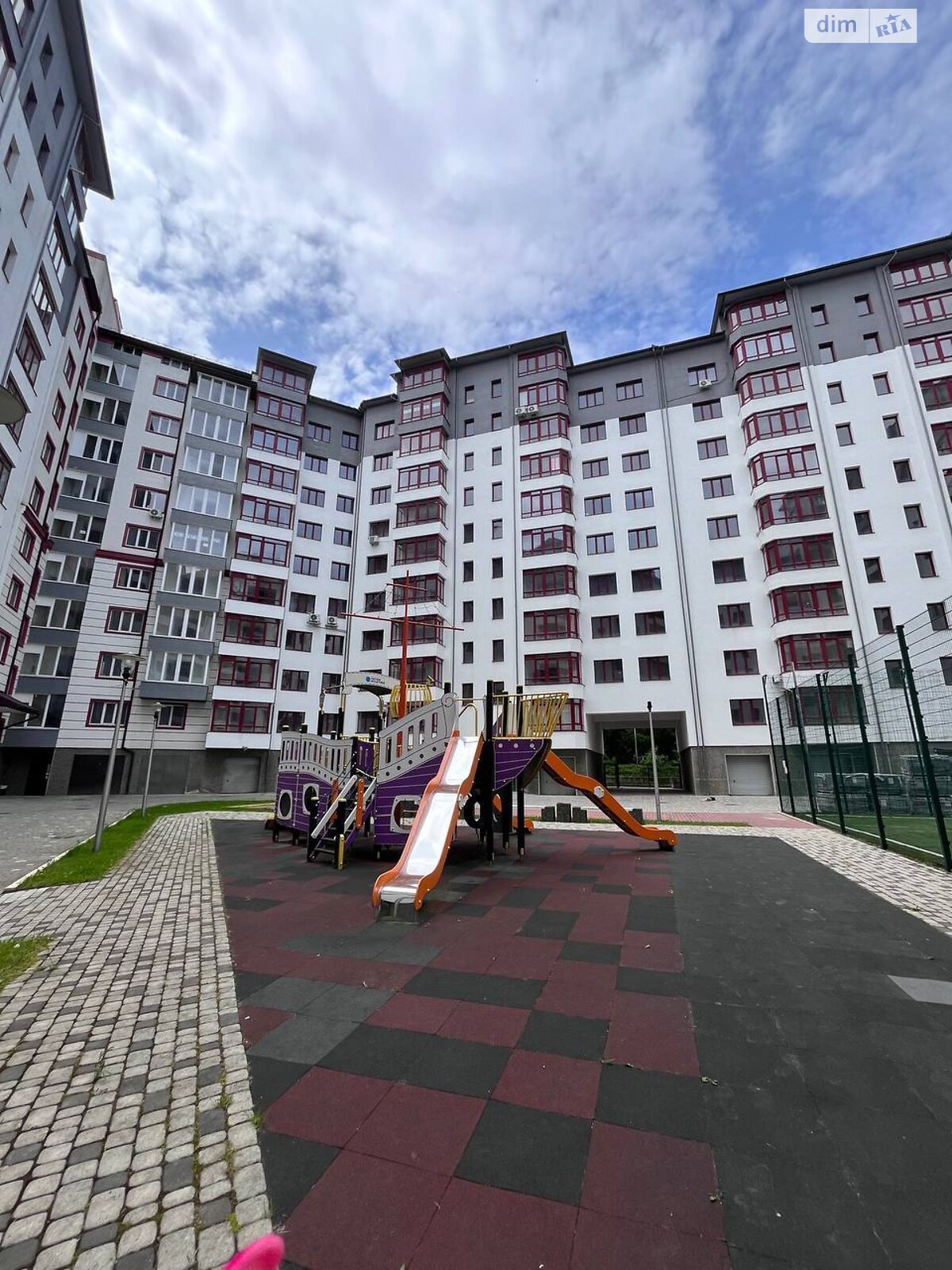 Продажа однокомнатной квартиры в Ивано-Франковске, на ул. Галицкая 141Б, район Пасечная фото 1