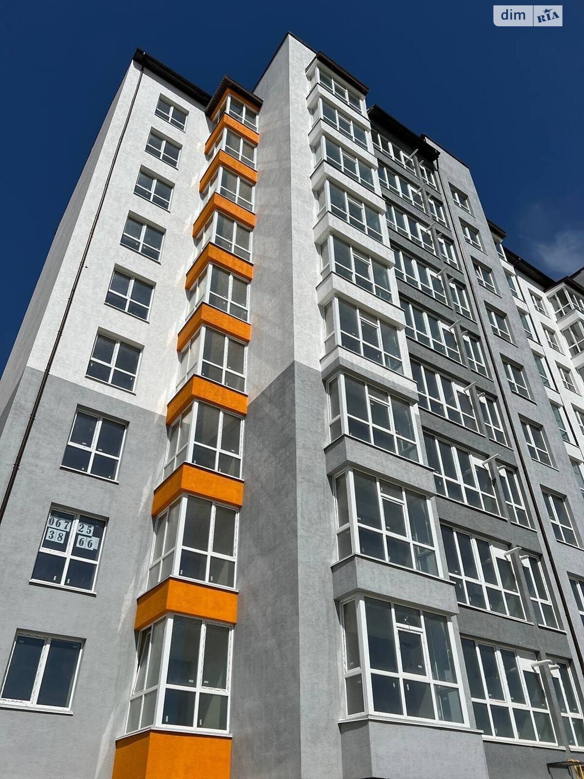 Продаж двокімнатної квартири в Івано-Франківську, на вул. Хіміків, район Пасічна фото 1 Продаж двокімнатної квартири в Івано-Франківську, на вул. Хіміків, район Пасічна фото 1