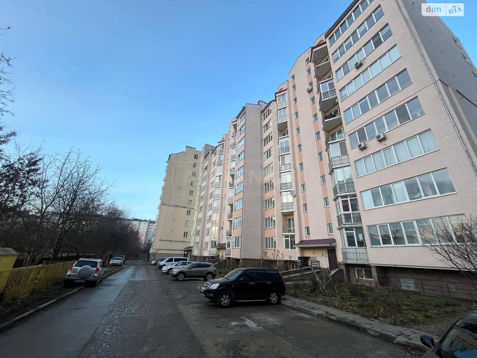 Продаж однокімнатної квартири в Івано-Франківську, на вул. Хіміків, район Пасічна фото 1 Продаж однокімнатної квартири в Івано-Франківську, на вул. Хіміків, район Пасічна фото 1