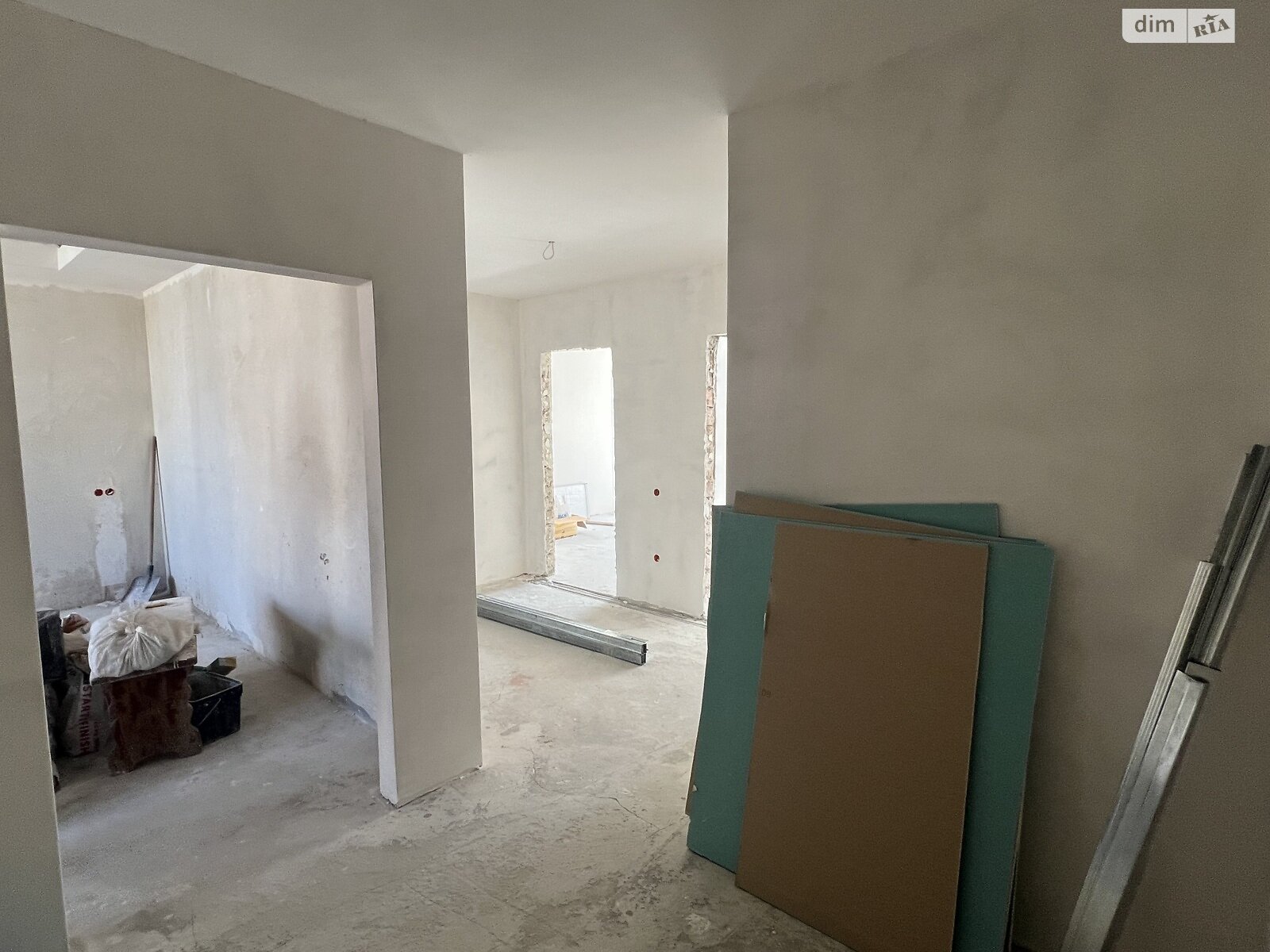 Продажа трехкомнатной квартиры в Ивано-Франковске, на ул. Химиков 23Б, район Пасечная фото 1 Продажа трехкомнатной квартиры в Ивано-Франковске, на ул. Химиков 23Б, район Пасечная фото 1