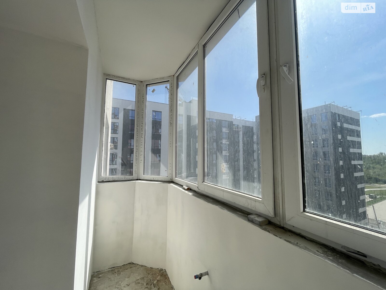 Продажа трехкомнатной квартиры в Ивано-Франковске, на ул. Химиков 23Б, район Пасечная фото 1 Продажа трехкомнатной квартиры в Ивано-Франковске, на ул. Химиков 23Б, район Пасечная фото 1