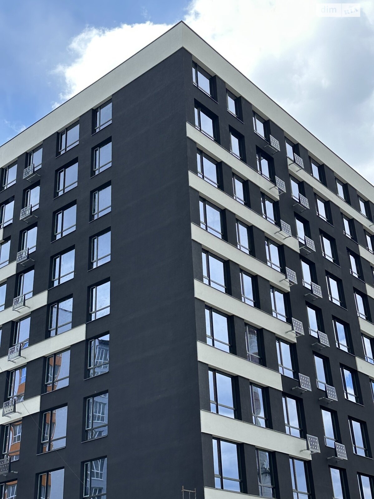 Продажа двухкомнатной квартиры в Ивано-Франковске, на ул. Химиков 31, район Пасечная фото 1 Продажа двухкомнатной квартиры в Ивано-Франковске, на ул. Химиков 31, район Пасечная фото 1