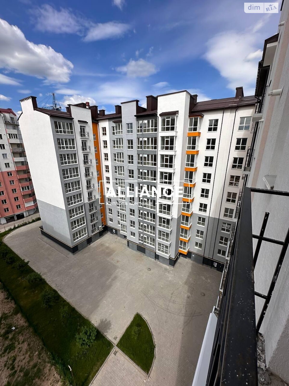 Продаж двокімнатної квартири в Івано-Франківську, на вул. Хіміків 43, район Пасічна фото 1 Продаж двокімнатної квартири в Івано-Франківську, на вул. Хіміків 43, район Пасічна фото 1