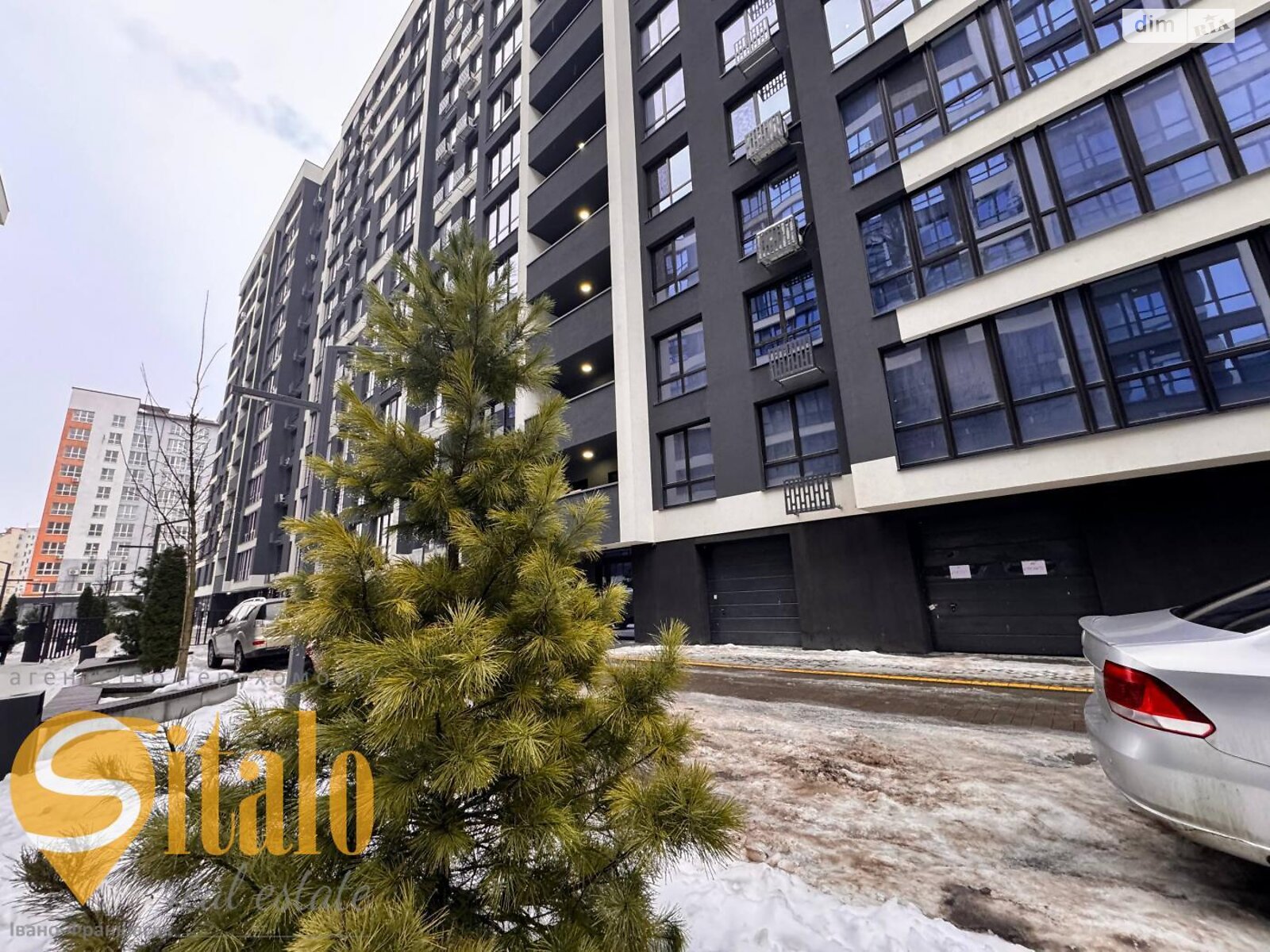 Продажа трехкомнатной квартиры в Ивано-Франковске, на ул. Химиков 28/7, район Пасечная фото 1