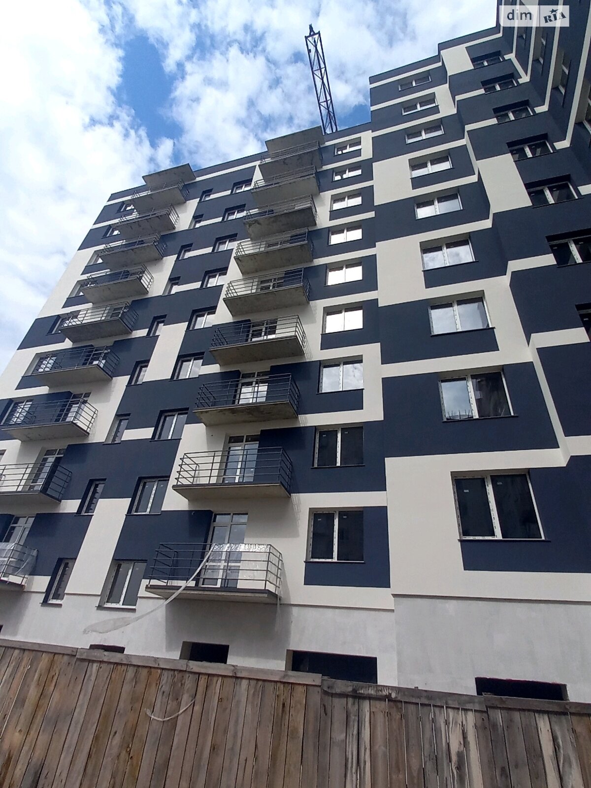 Продажа двухкомнатной квартиры в Ивано-Франковске, на ул. Озерная 15, фото 1 Продажа двухкомнатной квартиры в Ивано-Франковске, на ул. Озерная 15, фото 1