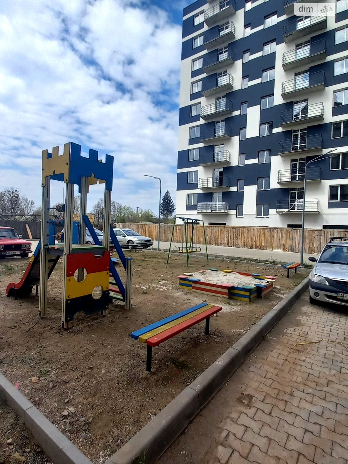 Продажа двухкомнатной квартиры в Ивано-Франковске, на ул. Озерная 15, фото 1 Продажа двухкомнатной квартиры в Ивано-Франковске, на ул. Озерная 15, фото 1