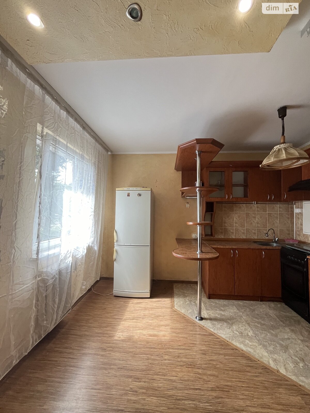 Продажа трехкомнатной квартиры в Ивано-Франковске, на ул. Пасечная 1, район Пасечная фото 1 Продажа трехкомнатной квартиры в Ивано-Франковске, на ул. Пасечная 1, район Пасечная фото 1