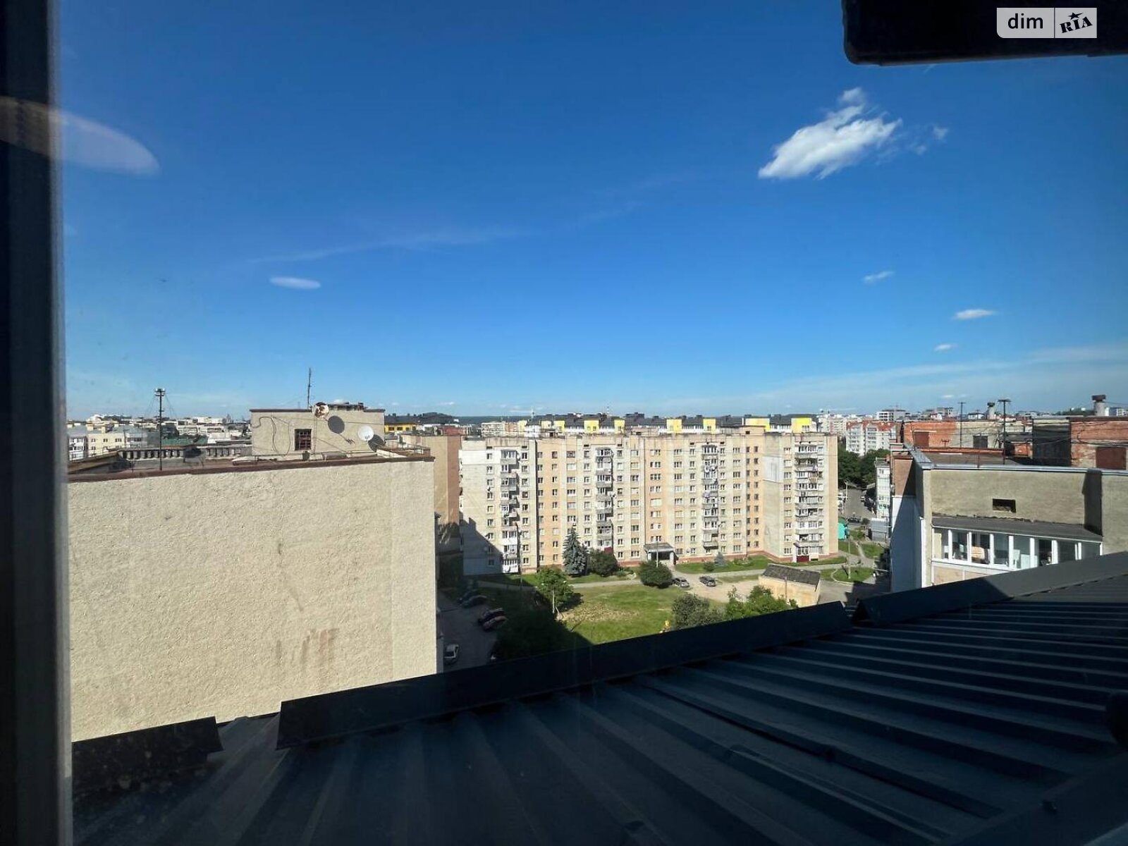 Продажа трехкомнатной квартиры в Ивано-Франковске, на ул. Пасечная 44, район Пасечная фото 1 Продажа трехкомнатной квартиры в Ивано-Франковске, на ул. Пасечная 44, район Пасечная фото 1