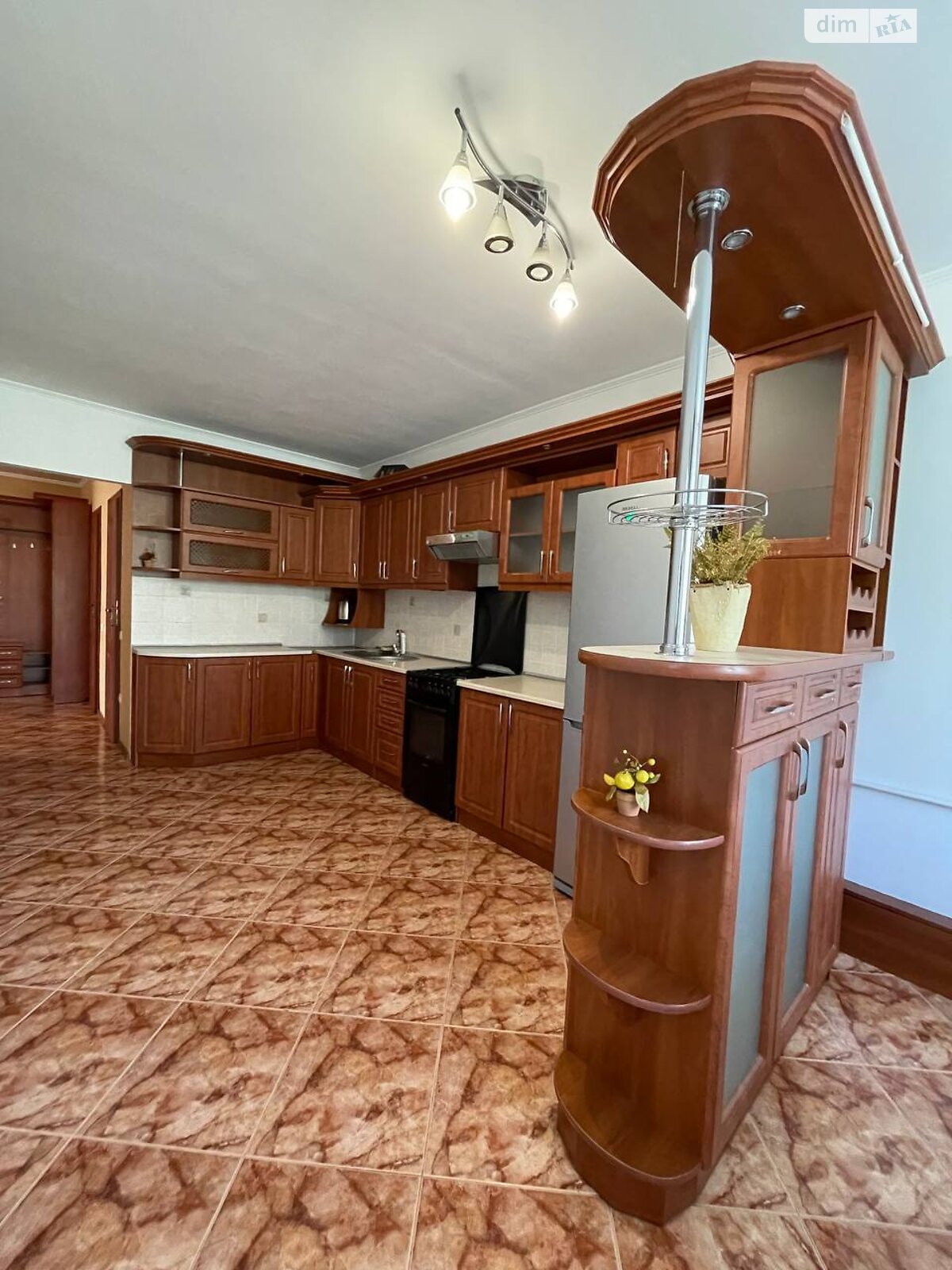 Продаж трикімнатної квартири в Івано-Франківську, на вул. Пасічна 38, район Пасічна фото 1 Продаж трикімнатної квартири в Івано-Франківську, на вул. Пасічна 38, район Пасічна фото 1