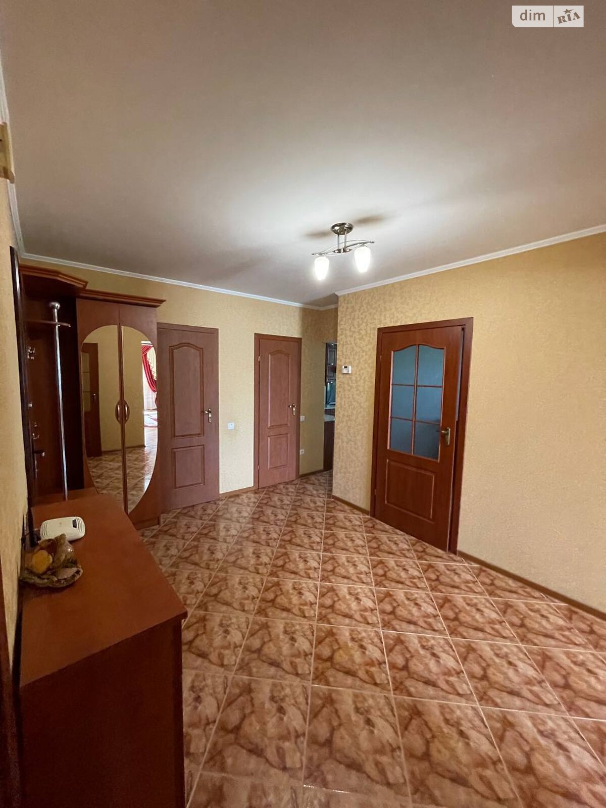 Продаж трикімнатної квартири в Івано-Франківську, на вул. Пасічна 38, район Пасічна фото 1 Продаж трикімнатної квартири в Івано-Франківську, на вул. Пасічна 38, район Пасічна фото 1