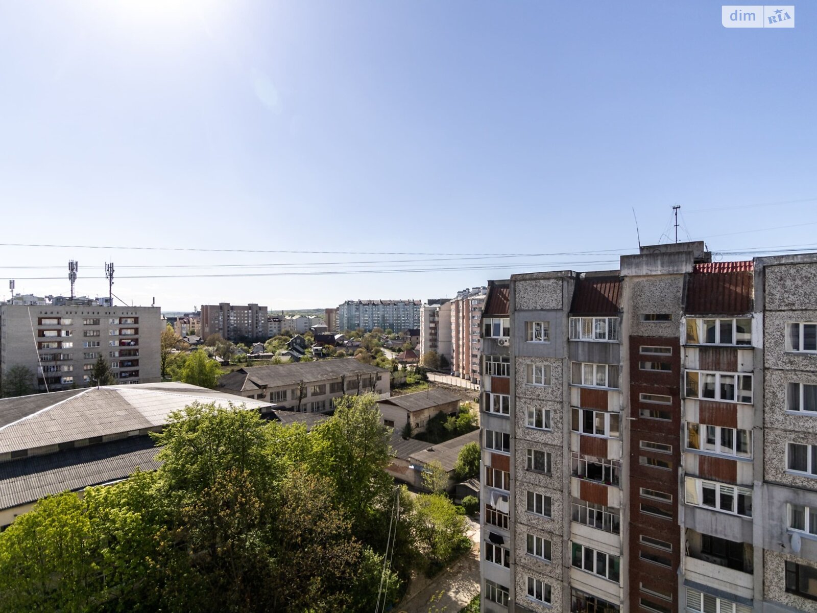 Продаж трикімнатної квартири в Івано-Франківську, на вул. Пасічна 8, район Пасічна фото 1 Продаж трикімнатної квартири в Івано-Франківську, на вул. Пасічна 8, район Пасічна фото 1