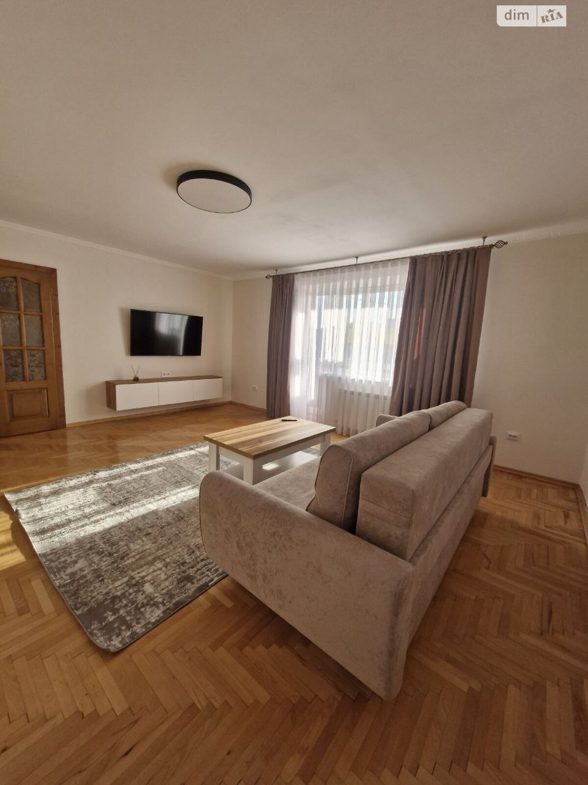 Продаж трикімнатної квартири в Івано-Франківську, на вул. Пасічна 21, кв. 40, район Пасічна фото 1 Продаж трикімнатної квартири в Івано-Франківську, на вул. Пасічна 21, кв. 40, район Пасічна фото 1