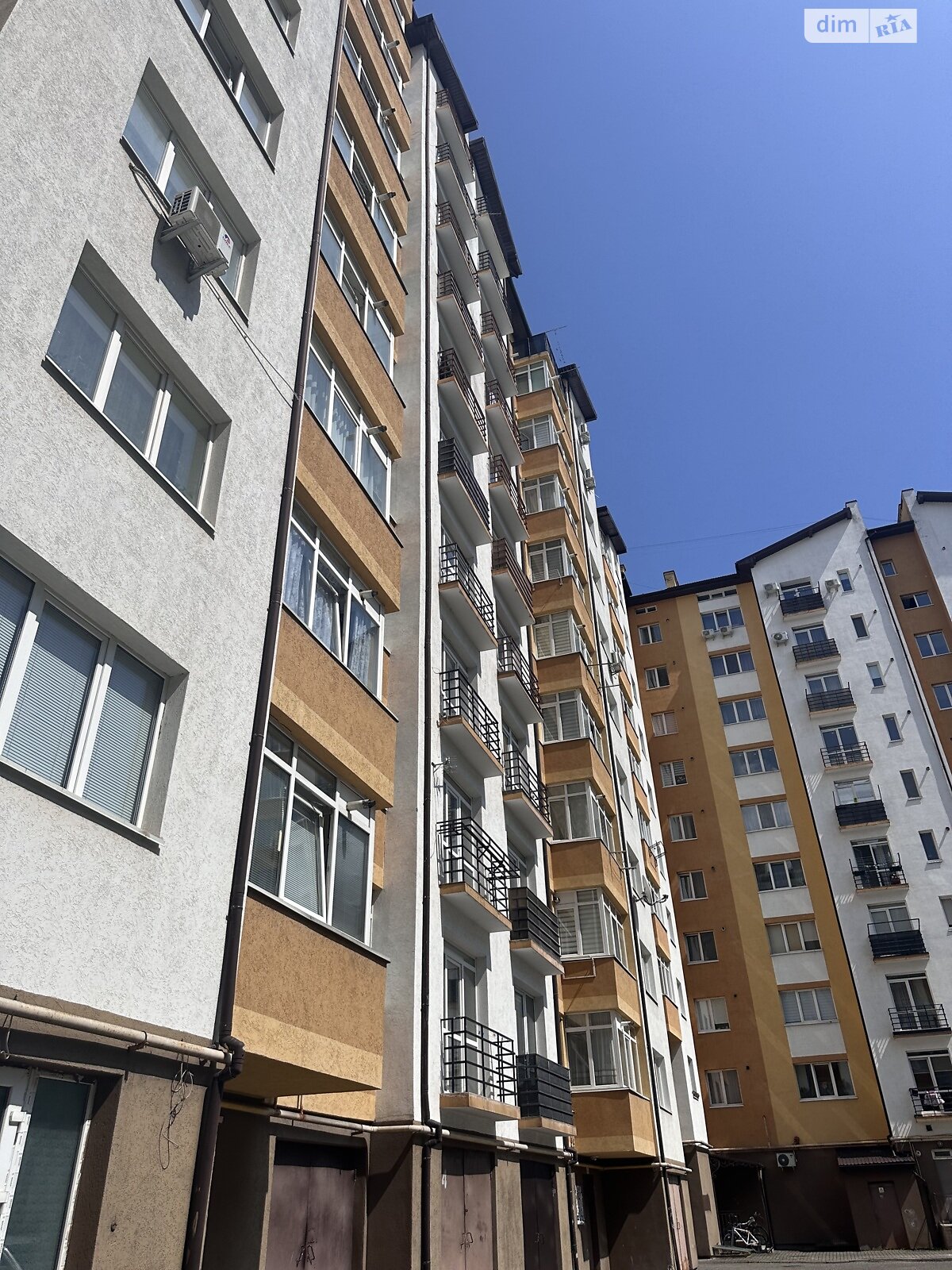 Продаж трикімнатної квартири в Івано-Франківську, на вул. Пасічна 2А, район Пасічна фото 1 Продаж трикімнатної квартири в Івано-Франківську, на вул. Пасічна 2А, район Пасічна фото 1