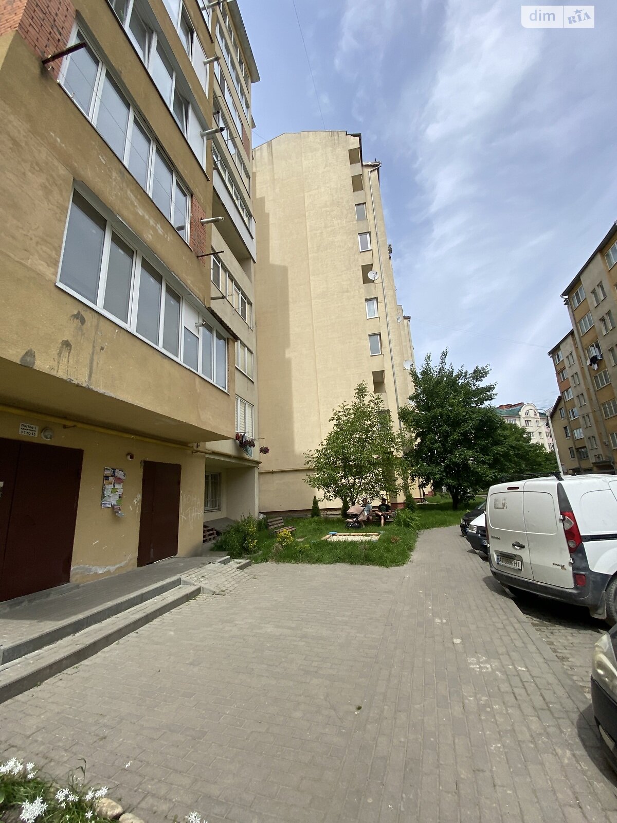 Продажа трехкомнатной квартиры в Ивано-Франковске, на ул. Троллейбусная 22А, кв. 25, район Пасечная фото 1 Продажа трехкомнатной квартиры в Ивано-Франковске, на ул. Троллейбусная 22А, кв. 25, район Пасечная фото 1