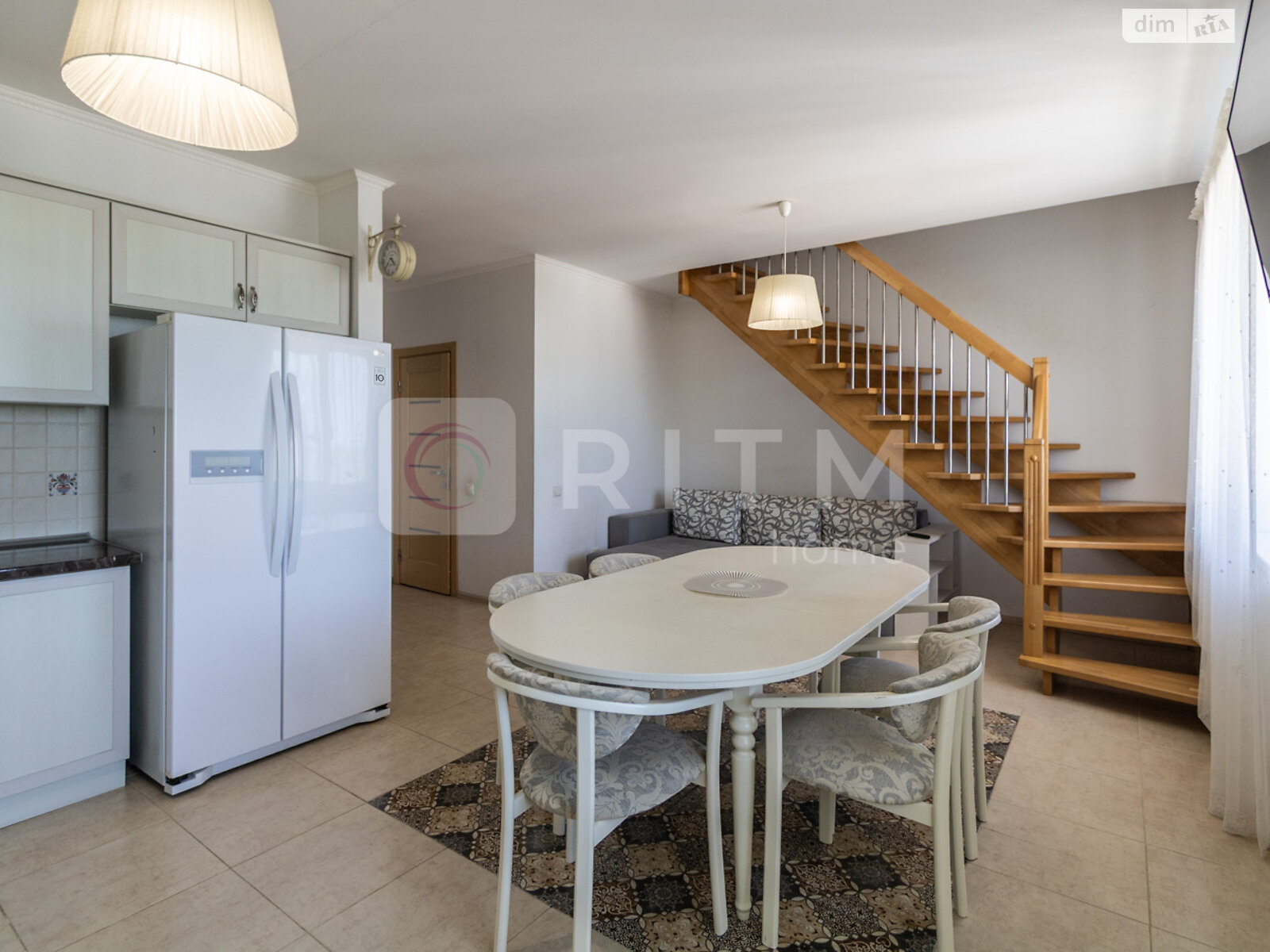 Продажа пятикомнатной квартиры в Ивано-Франковске, на ул. Троллейбусная, район Пасечная фото 1