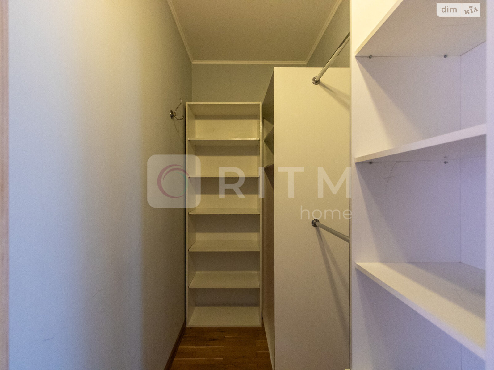 Продажа пятикомнатной квартиры в Ивано-Франковске, на ул. Троллейбусная, район Пасечная фото 1