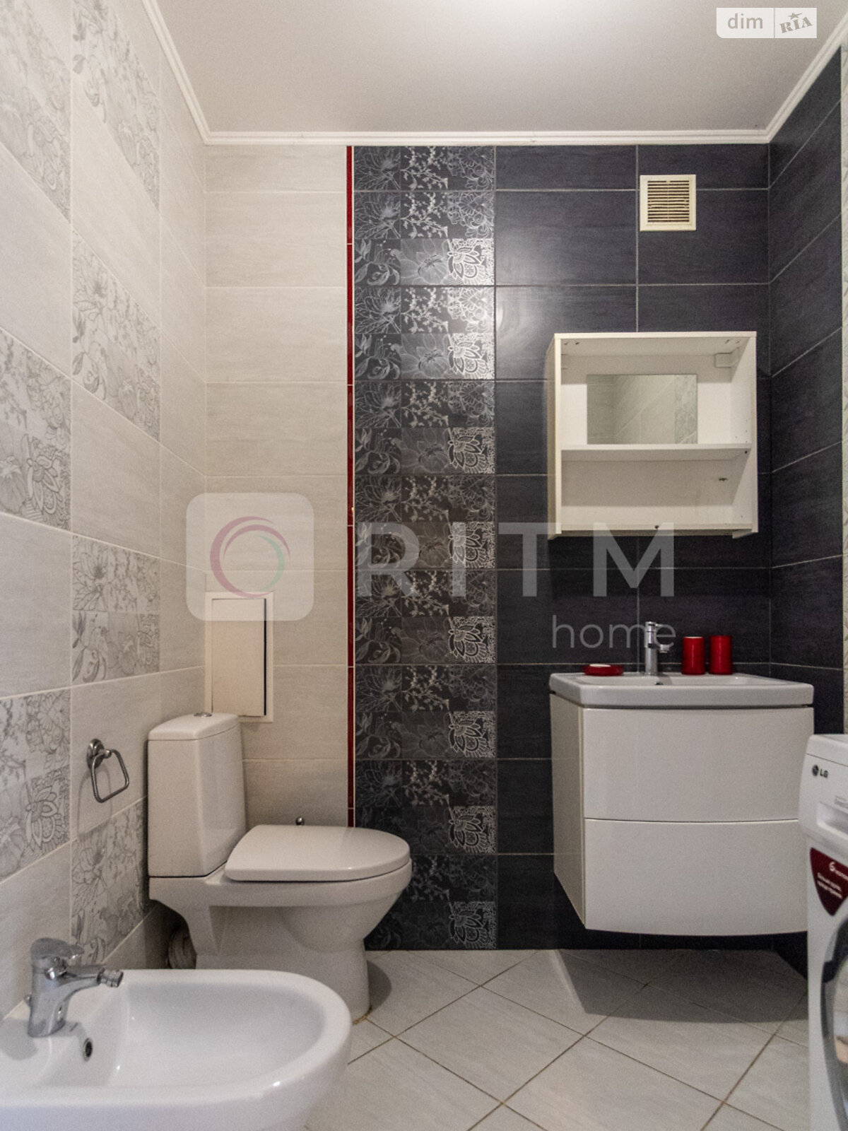 Продажа пятикомнатной квартиры в Ивано-Франковске, на ул. Троллейбусная, район Пасечная фото 1