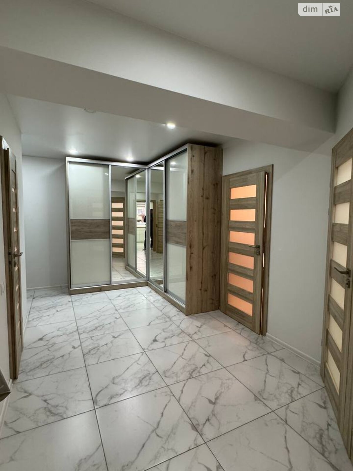 Продаж двокімнатної квартири в Угринові, на вул. Тролейбусна 30, фото 1 Продаж двокімнатної квартири в Угринові, на вул. Тролейбусна 30, фото 1