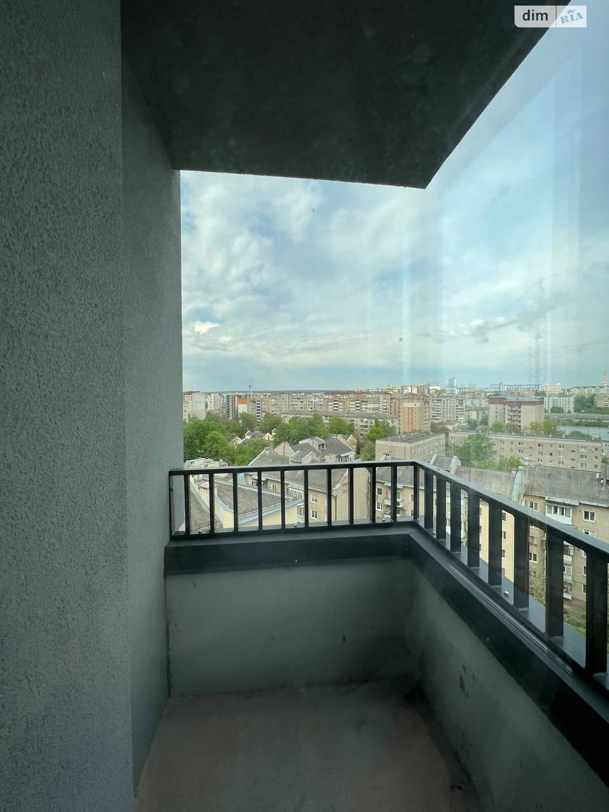 Продаж двокімнатної квартири в Івано-Франківську, на вул. Целевича Юліана, район Пасічна фото 1 Продаж двокімнатної квартири в Івано-Франківську, на вул. Целевича Юліана, район Пасічна фото 1