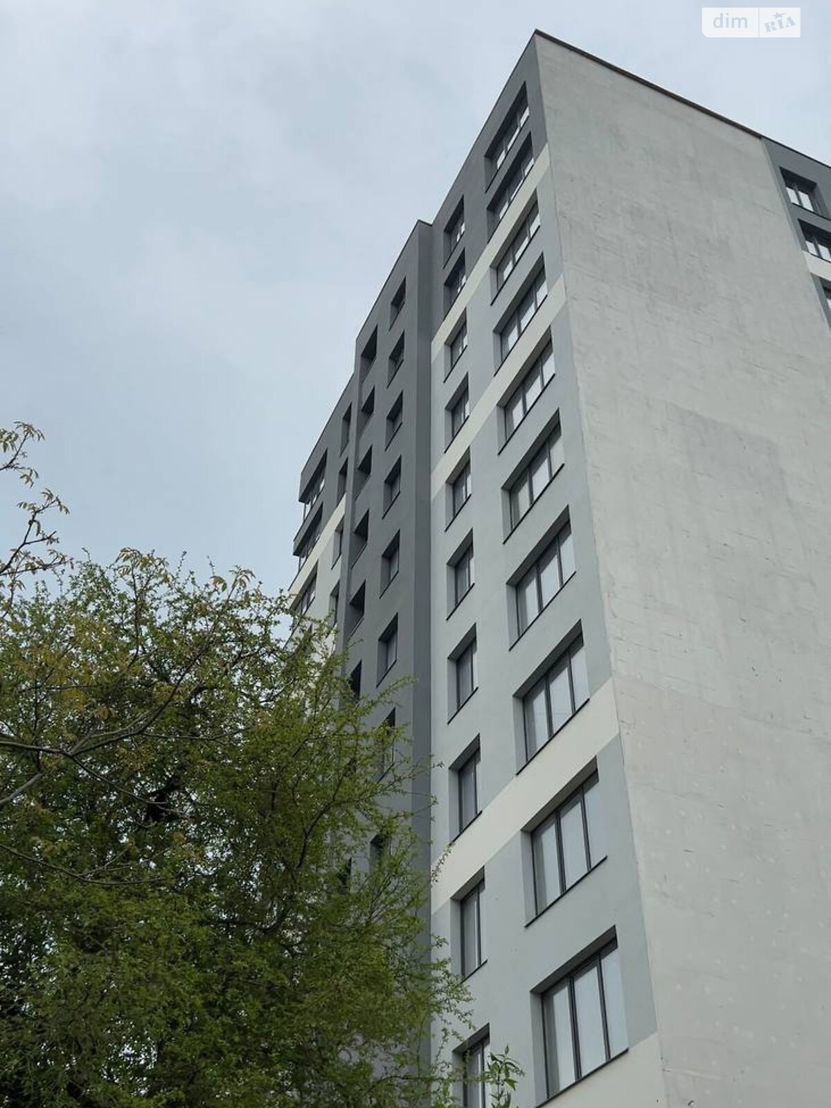 Продаж двокімнатної квартири в Івано-Франківську, на вул. Целевича Юліана, район Пасічна фото 1 Продаж двокімнатної квартири в Івано-Франківську, на вул. Целевича Юліана, район Пасічна фото 1