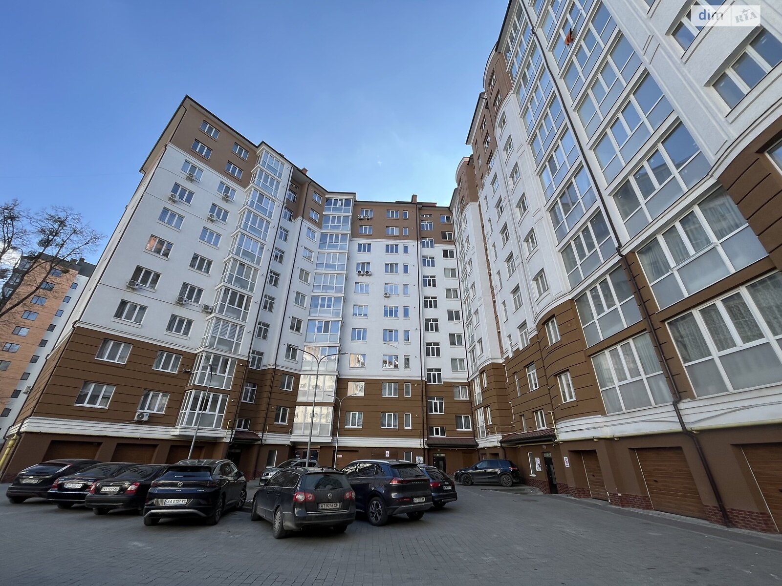 Продаж двокімнатної квартири в Івано-Франківську, на вул. Целевича Юліана 10, район Пасічна фото 1 Продаж двокімнатної квартири в Івано-Франківську, на вул. Целевича Юліана 10, район Пасічна фото 1