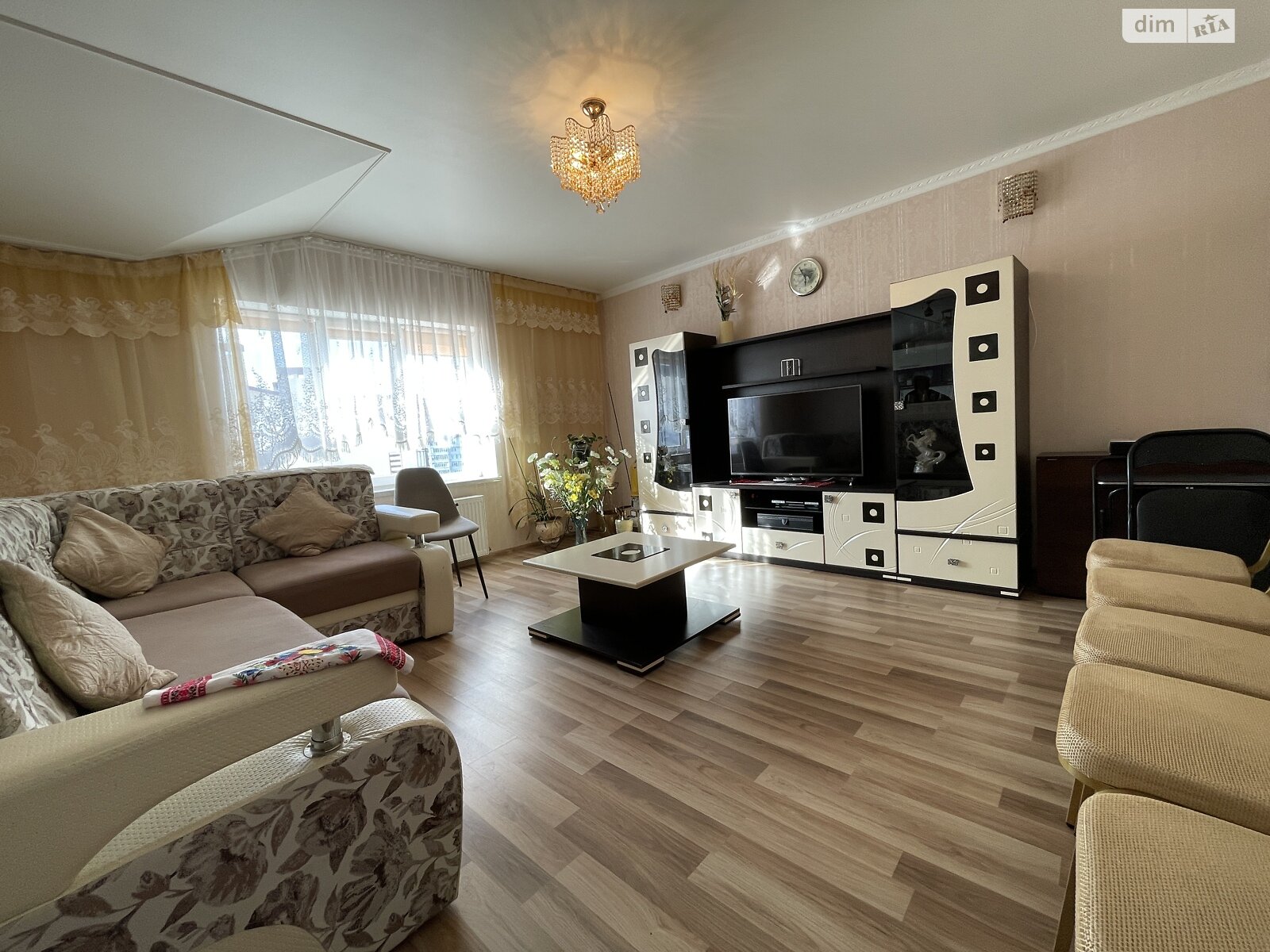 Продажа трехкомнатной квартиры в Ивано-Франковске, на ул. Галицкая 66Б, район Пасечная фото 1 Продажа трехкомнатной квартиры в Ивано-Франковске, на ул. Галицкая 66Б, район Пасечная фото 1