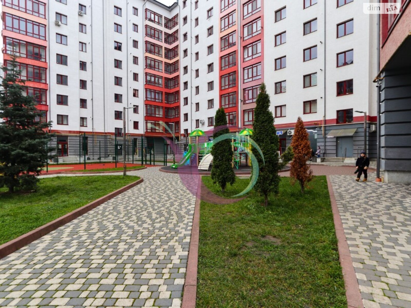Продажа четырехкомнатной квартиры в Ивано-Франковске, на ул. Хоткевича Гната, район Позитрон фото 1