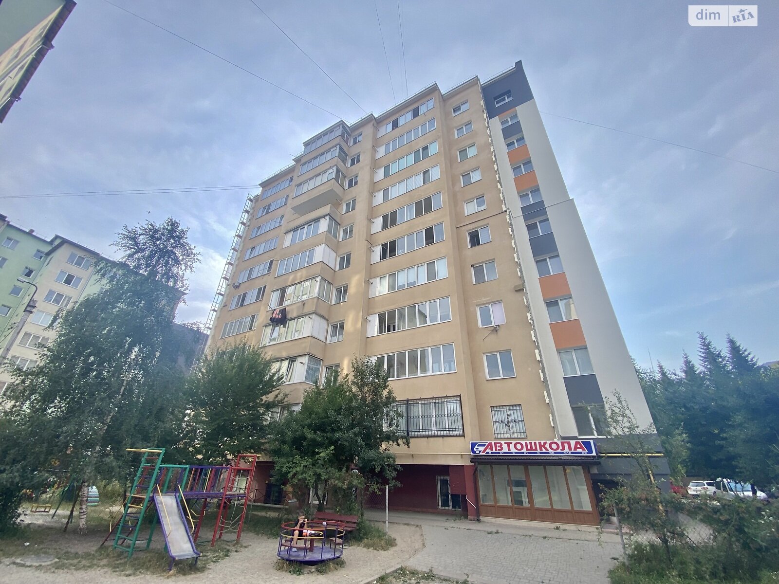Продажа двухкомнатной квартиры в Ивано-Франковске, на ул. Надречная 221А, район Позитрон фото 1 Продажа двухкомнатной квартиры в Ивано-Франковске, на ул. Надречная 221А, район Позитрон фото 1