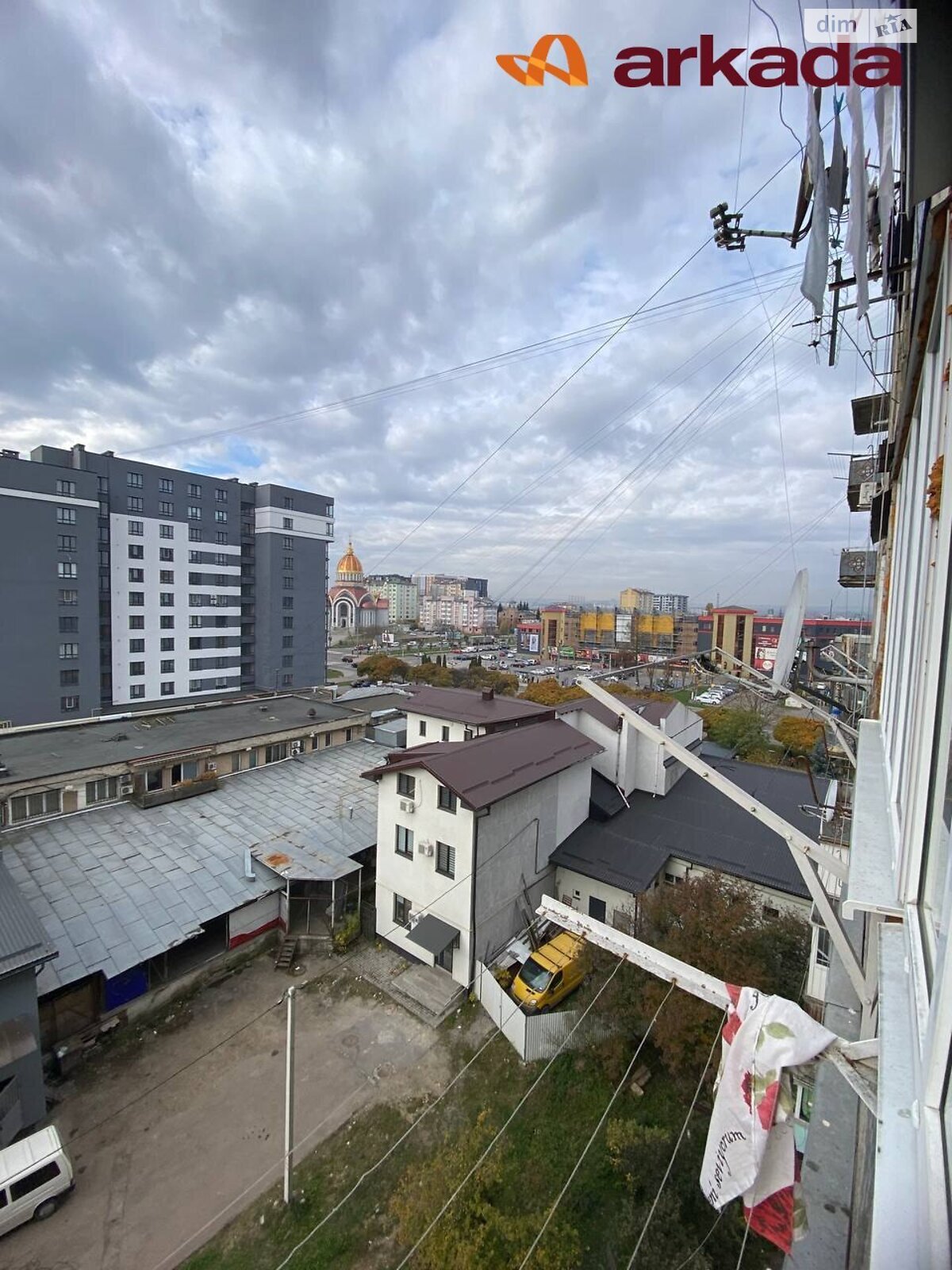 Продаж двокімнатної квартири в Івано-Франківську, на вул. Вовчинецька, район Позитрон фото 1 Продаж двокімнатної квартири в Івано-Франківську, на вул. Вовчинецька, район Позитрон фото 1