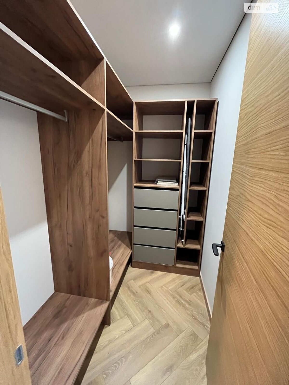 Продажа двухкомнатной квартиры в Ивано-Франковске, на ул. Приозерная 57, фото 1 Продажа двухкомнатной квартиры в Ивано-Франковске, на ул. Приозерная 57, фото 1